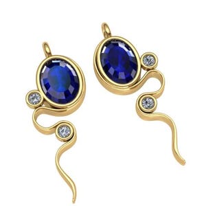 Könnte beinhalten: Ein Paar goldene Ohrringe mit einem ovalen, tiefblauen Edelstein und einem kleinen, runden, klaren Edelstein. Die Ohrringe haben ein einzigartiges, fließendes Design mit einem geschwungenen Element.