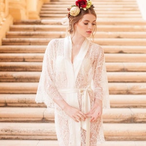 Tulip French lace & Silk Bridal Kimono Robe in Ivory; Flower Pattern White Lace Getting Ready Wedding Robe; Honeymoon, Bridal Dressing Gown