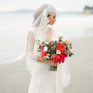 Mar Scalloped French Lace Juliet Veil in Ivory silk tulle image 1