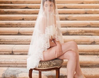 Roseline French Lace Veil in Ivory or Off-white