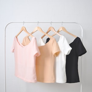 First Date Silk Scalloped Primavera Pastels Blusa Top imagen 1