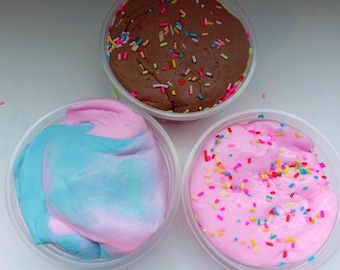 Birthday cake slime, comes in a variety of colours and includes acessories