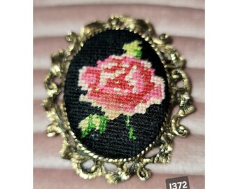 Vintage 1970s Ornate Rose Embroidery Brooch Gold Tone J372