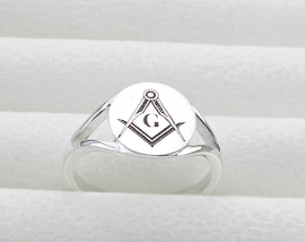 Masonic Signet Ring • Square and Compass Freemason Ring • Sterling Silver Engraved Masonic Jewelry • Custom Gift for Him • Personalized Ring