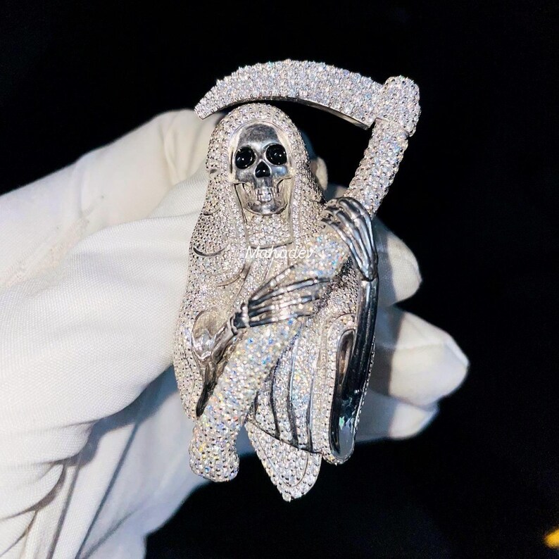 3d-chucky-pendant-vvs-moissanite-diamond-fully-iced-out-hip-hop