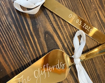 custom engraved cake cutting set - wedding gift