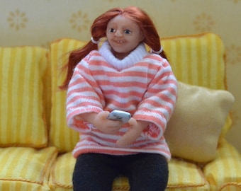 1/12 Scale Miniature Posable Dollhosue Teenager Girl Doll with Mini Smart Phone - Regan Mara - Handmade OOAK Polymer Clay