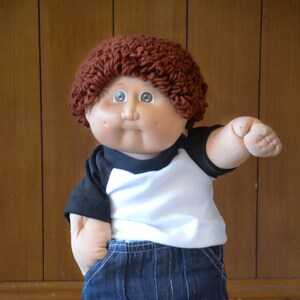 Kohl Aufnäher Puppenkleidung für 16" bis 18" Boy Dolls - Handgemachtes schwarz-weißes T-Shirt