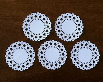 Dollhouse Miniature Paper Doilies with Star Pattern, Set of 5 White