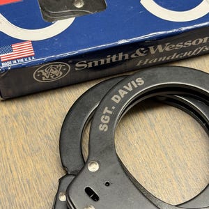Smith and wesson handcuffs - Etsy 日本