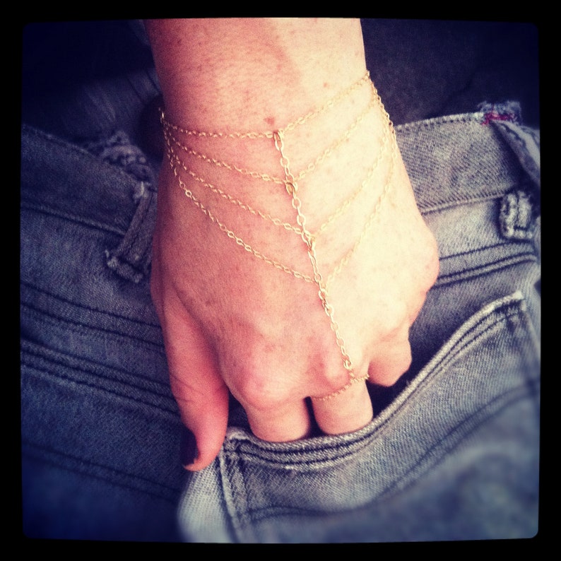 14K Goldfilled Chain Slavebracelet/ Fingerbracelet Hand Etsy
