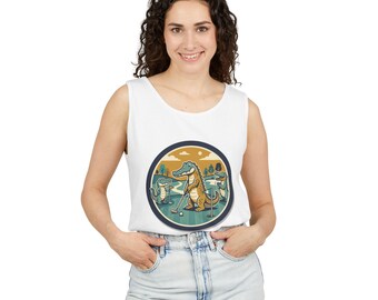 Alligator Mini Golf Scene Tank Top | Retro Outdoors Circle Art