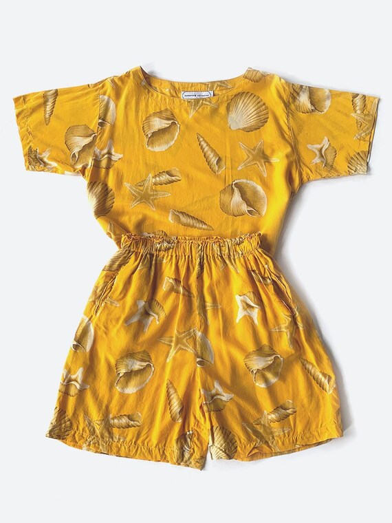 Yellow Silk Seashell Print Set