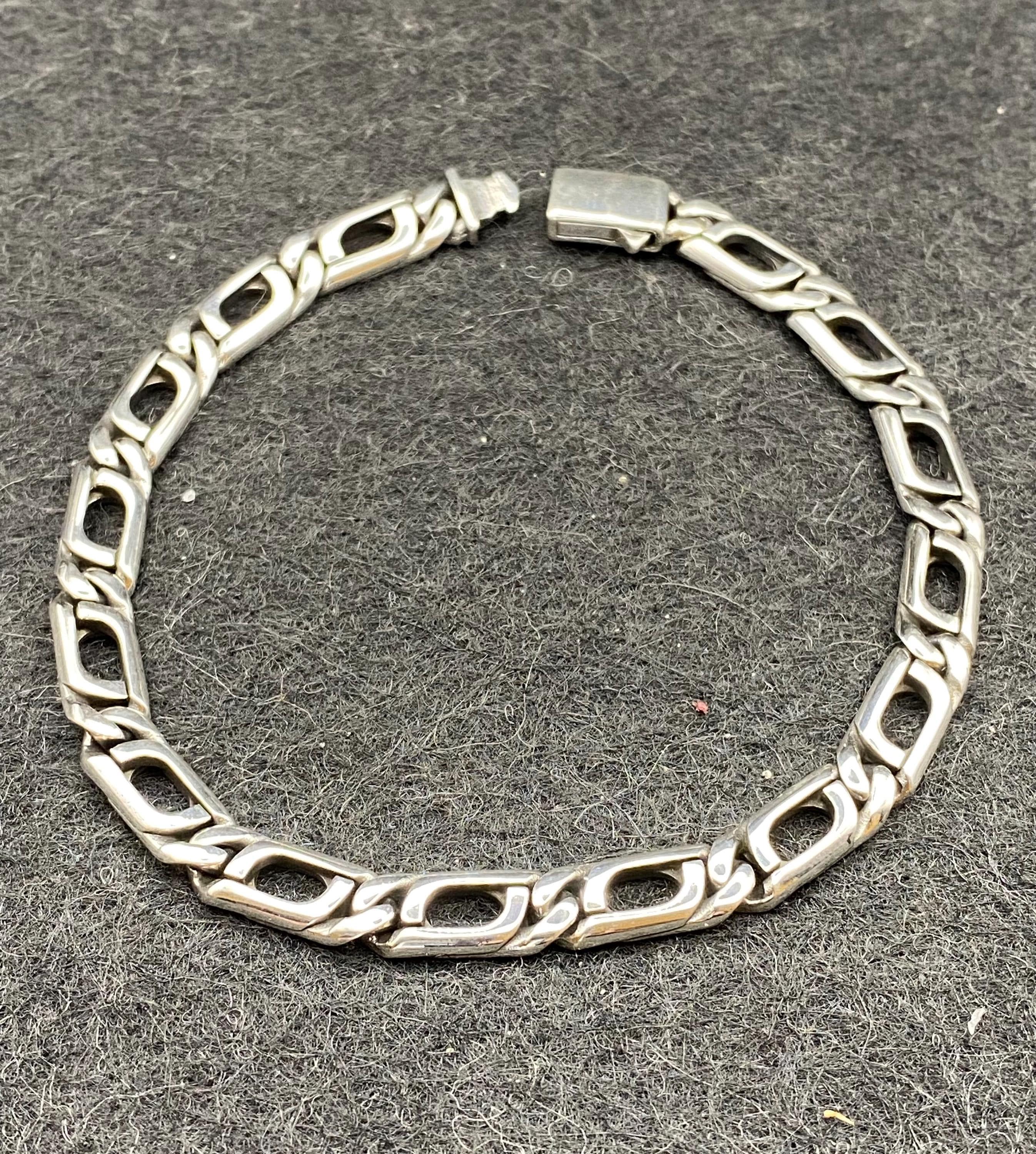 Open box clasp - Etsy 日本