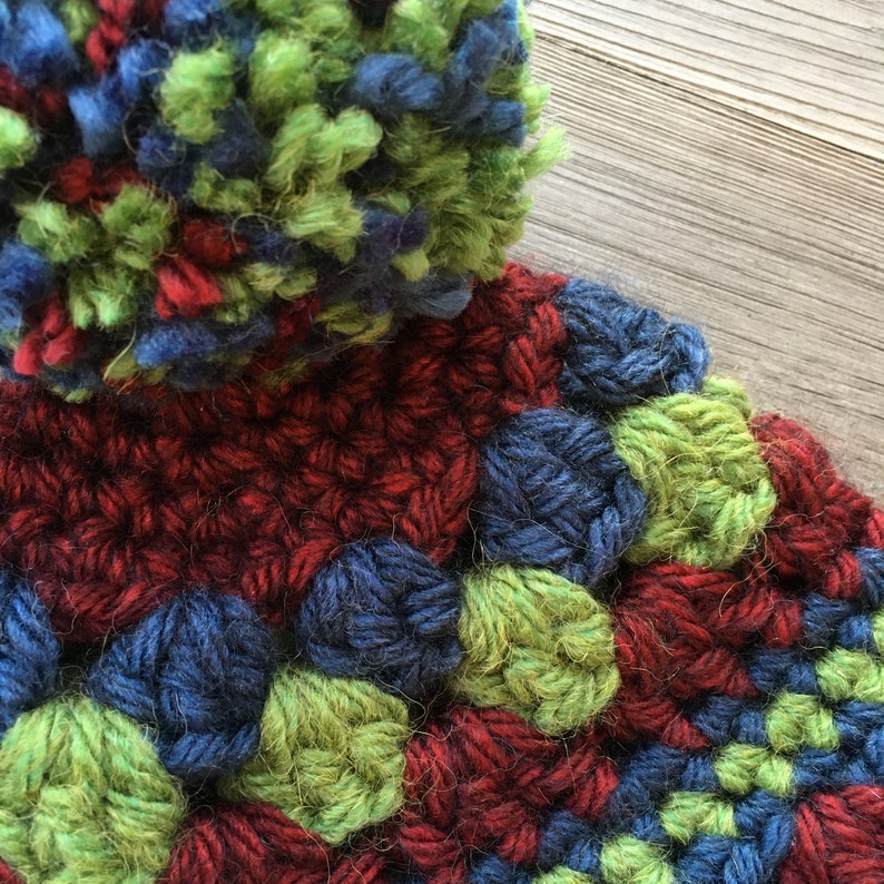 Handmade Red Blue /& Green Chunky Crochet Bobble PomPom Beanie Hat