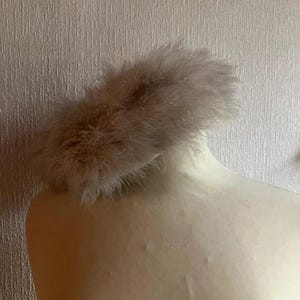 Elegant vintage marabou hat – fluffy accessory 1960s feather hat