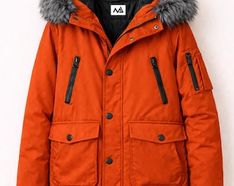 Chaqueta parka naranja con capucha de piel gris. Abrigo de invierno.