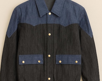 Chaqueta vaquera de dos tonos: abrigo vaquero negro y azul con broches dorados