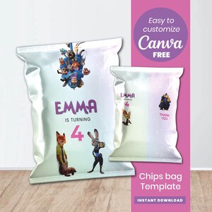 K&ouml;nnte beinhalten: Wei&szlig;e Chip-Bag-Vorlage mit lila und blauem Farbverlauf. Die Tasche zeigt Zeichentrickfiguren, den Namen "EMMA" und die Zahl "4". Der Text auf der Tasche lautet "Easy to customize Canva FREE" und "Chips bag Template INSTANT DOWNLOAD".
