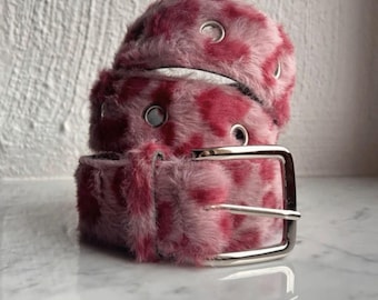 Women's and Men's pink faux fur belt Y2K 102 cm buckle metal silver style 2000