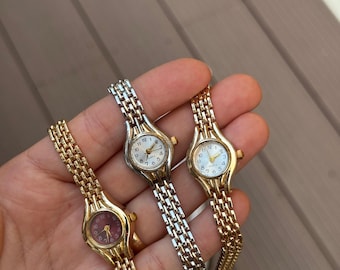 Orologio da donna con bracciale in oro: quadrante piccolo, movimento al quarzo, stile minimalista, regalo per la festa della mamma.