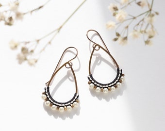 Black and White Teardrop Earrings handwoven with Macrame & Pearls / Gold-filled, Large Teardrop Earrings, Modern Pearl Jewelry