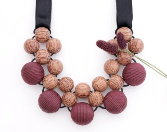 Wood Statement Necklace made with sustainable Palm Wood/Red Fabric Beads/Ribbons, Chunky Wooden Bead Necklace, Modern Natural Wood Jewellery