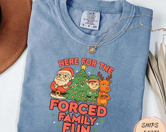 Här för den tvingade familjen kul jultröja