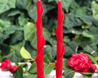 Red Taper Beeswax Candle with Chantilly Lace Design, Valentine's Day Candle, Valentine's Day, Table Centerpiece, Party Decorations, Party