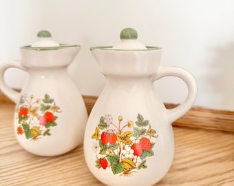 Vintage Strawberry Oil-Vinegar Cruet Set with Lids – Cottagecore Kitchen Decor