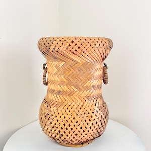 Handwoven Vase-Shaped Basket – Rustic Home Decor, Decorative Storage, Boho Accent
