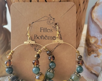 Boho boho style earrings, gold ring made of natural stones, glass and antique brass.