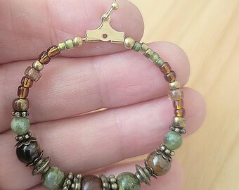 Boho boho style earrings, gold ring made of natural stones, wood, tchek glass and antique brass.