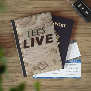 Custodia per passaporto da viaggio, custodia per passaporto con mappa vintage, regalo da viaggio portapassaporto, grazioso accessorio da viaggio in pelle vegana, protezione per passaporto