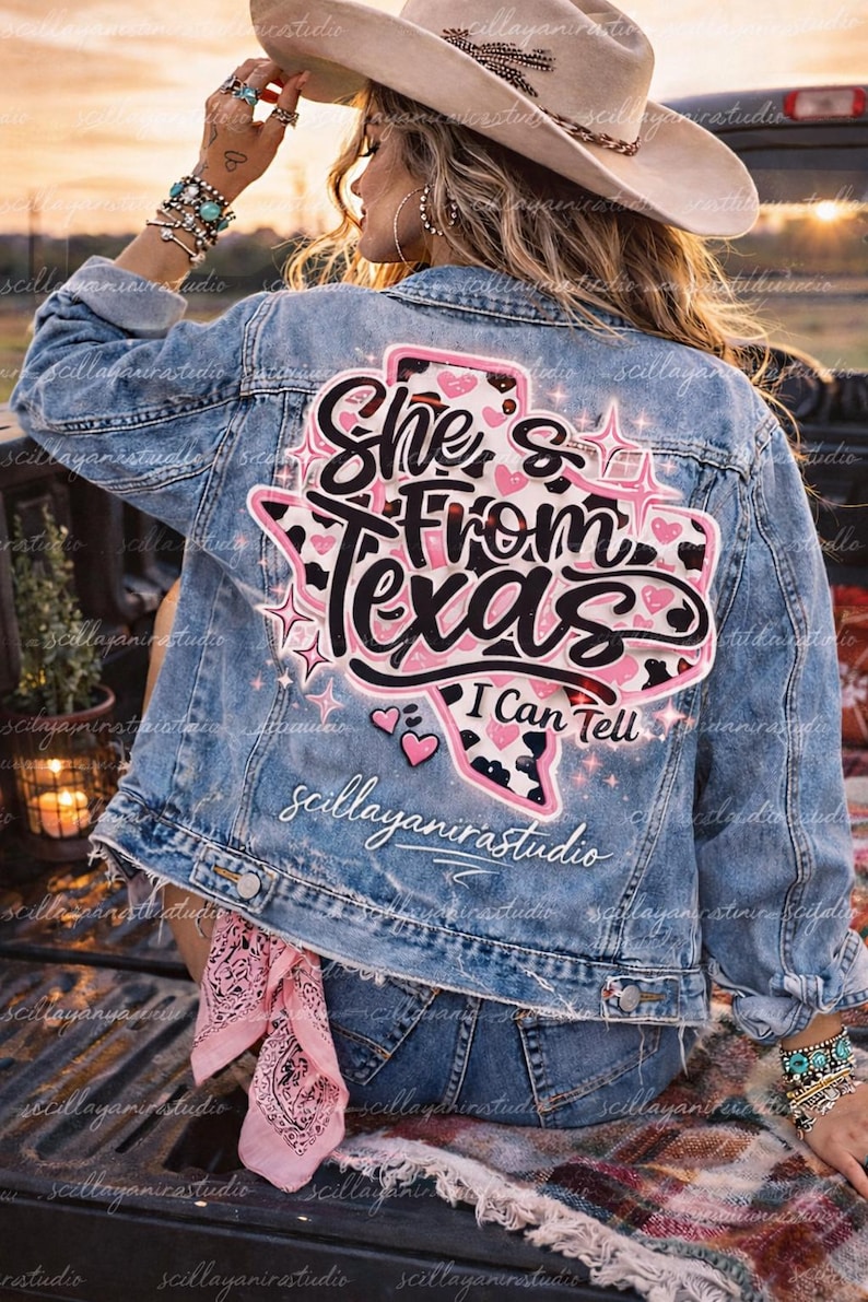 Sie kommt aus Texas PNG • Kuh-Druck-Design • Western Pink Rindsleder Shirt Design • Bild 2