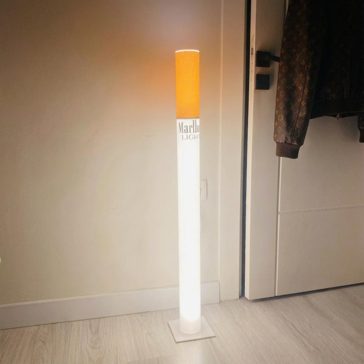 XXL Retro Marlboro Giant Cigarette Lamp Y2K Lights Minimalist Decor Home Bar Cart Tattoo Barber Lamp - Etsy