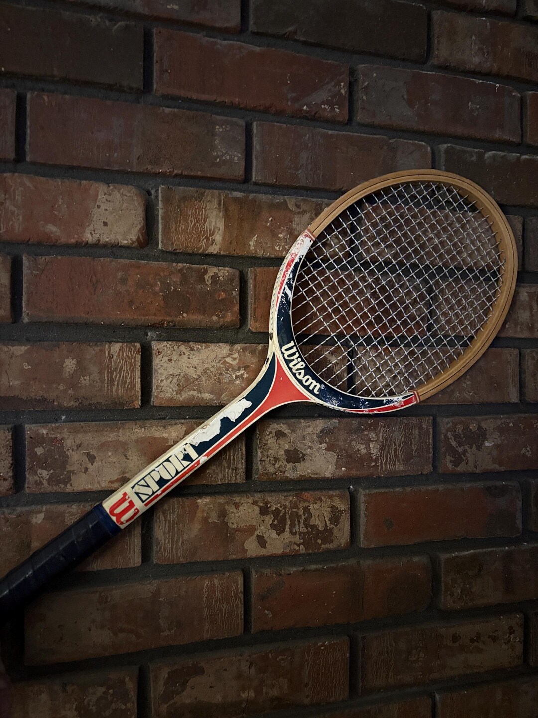 VINTAGE WILSON T3000 METAL TENNIS RACQUET. ANTIQUE / DISPLAY