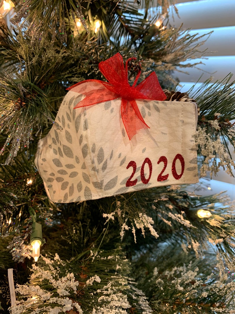 Mask Ornament 2020