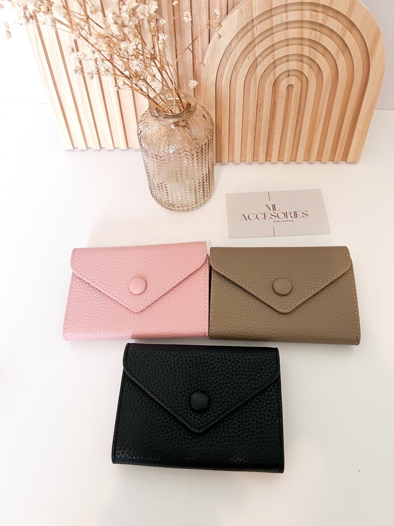 Personalized Mini Wallet for Women, Slim Card Holder, Custom Name Gift, Small Everyday Wallet imagem 2