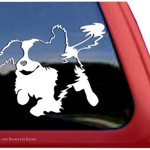 Springender Cavalier King Charles Spaniel | DC995PL | NickerStickers® Hochwertiger, selbstklebender Vinyl-Fensteraufkleber