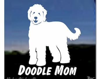 Doodle Mom | NickerStickers® självhäftande vinyldekal med Goldendoodle-hund i hög kvalitet