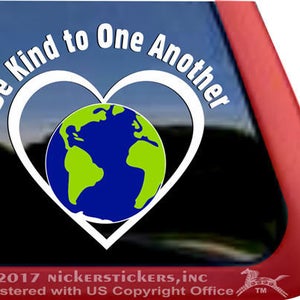 Soyez gentils les uns aux autres Earth Love Decal | DC074BK | Autocollant de décalque de fenêtre de fenêtre d’environnement de terre de vinyle adhésif de haute qualité
