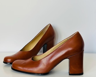 Classic Brown Leather Block Heel Pumps 90s