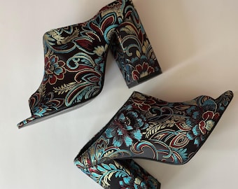 Mules à talons en brocart et motif floral Tapestry