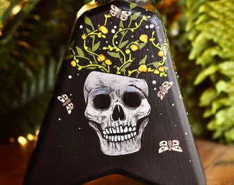 Skull Guitar Bottle