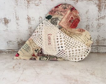 Decorative Shabby Chic Stuffed Heart, Small Stuffed Heart Pillow Shabby Cottage Decoration