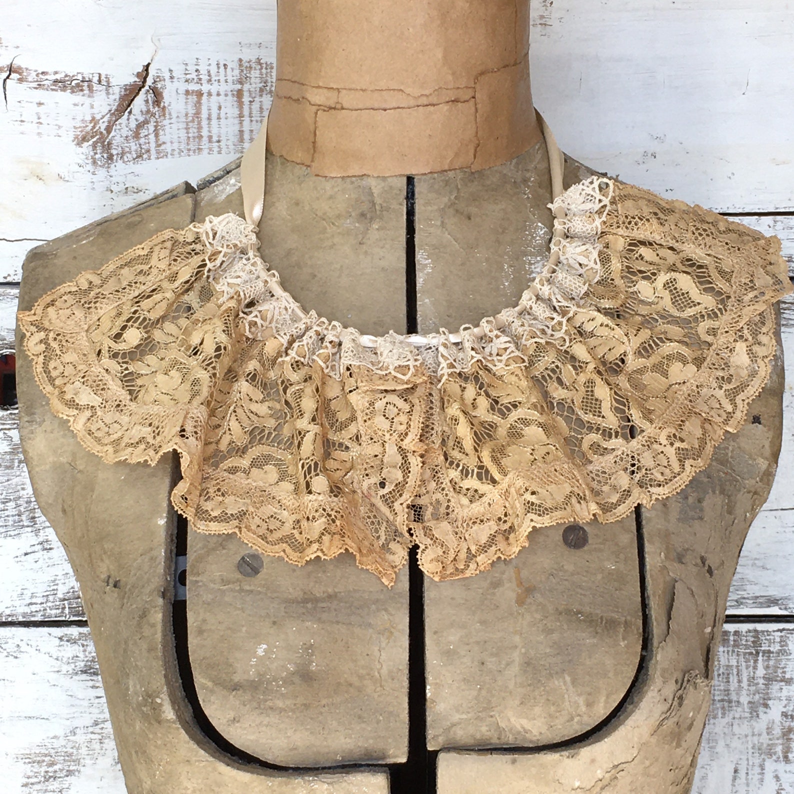 Vintage Lace Collar Detachable Lace Collar With Ribbon Ties Etsy