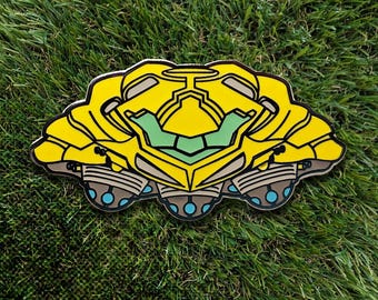 Video Game Space Ship Golf Ball Marker: Hard Enamel Golfer Gift