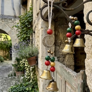 Witch Bells Protection Chime, Moon Pentagram Wind Chime, Boho Wooden Bead Door Hanging Chime, Spiritual Pagan Wiccan Home Decor Gift