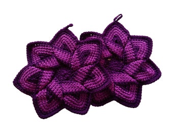 Star Flower Potholder in Two Berry Shades of Purple